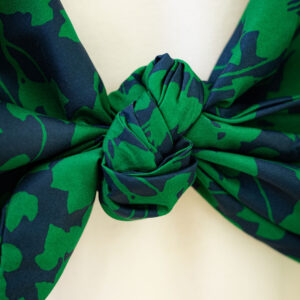 BLUSA COLOR BLANCA CON CHALECO COLOR VERDE